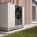 Luftwärmepumpe neben Haus, 3D-Illustration